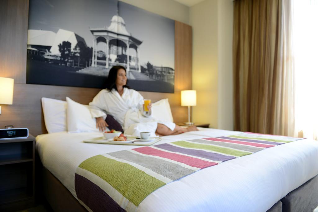 Privilege Queen Room
